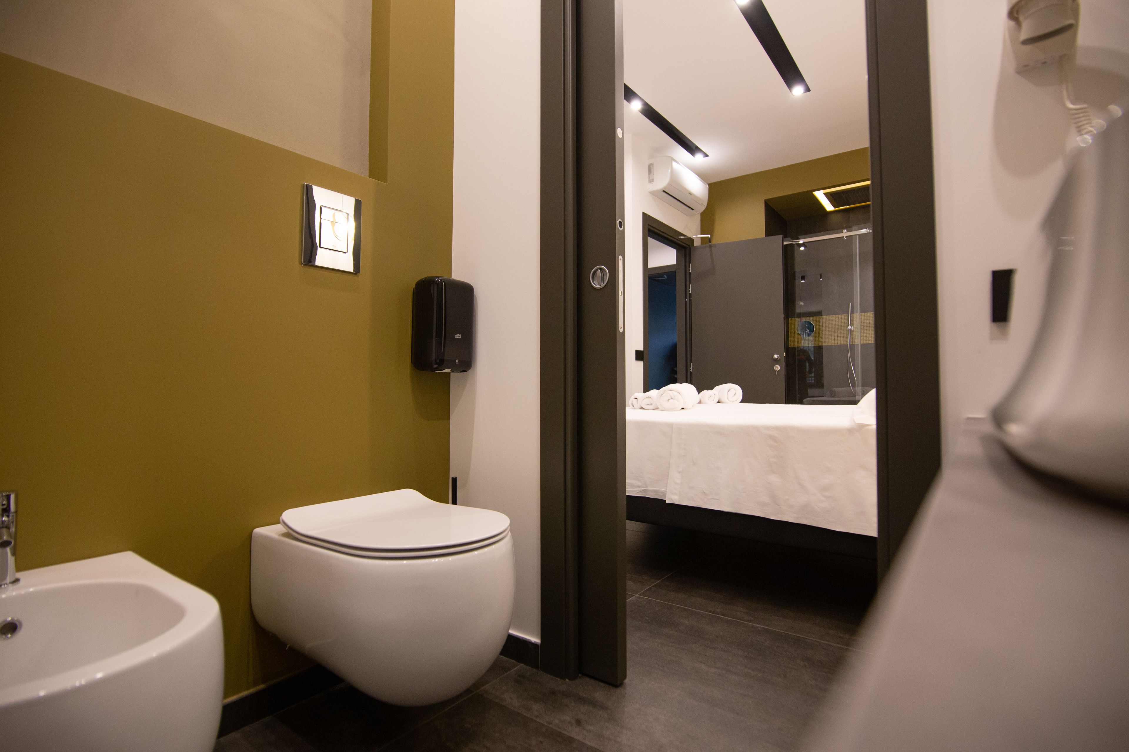 Exclusive Room, 1 Katil Ratu (Queen) (4) | Bilik Mandi | Pancuran mandi, hulu semburan mandi hujan 