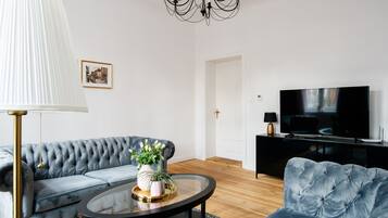 Departamento Deluxe, 1 habitación, cocina, vista al río | Sala de estar | Smart TV, Netflix y servicios de streaming