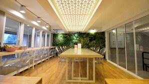 Breakfast area - Siam Eco Hostel (Bangkok)