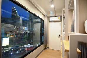 Blackout drapes, free WiFi - Siam Eco Hostel (Bangkok)