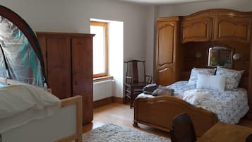 7 chambres, fer et planche Ă repasser, lit parapluie, Wi-Fi