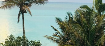 Paul's Oceanview Apartment with Amazing Sunsets + Twizy Charger