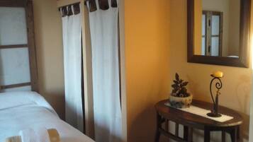 Phòng | Nôi (giường cho trẻ sơ sinh) miễn phí, giường gấp/giường phụ (phụ phí)