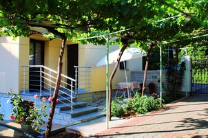 基础客房 | 隔音、熨斗/熨衣板、免费 WiFi、床单