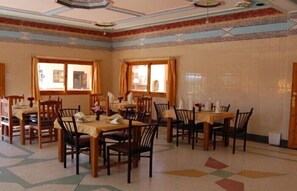 Bao gồm bữa sáng kiểu Âu hàng ngày