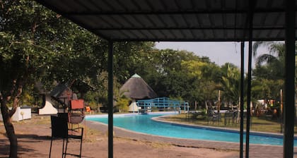 Acamms Gardens Lodge Mongu
