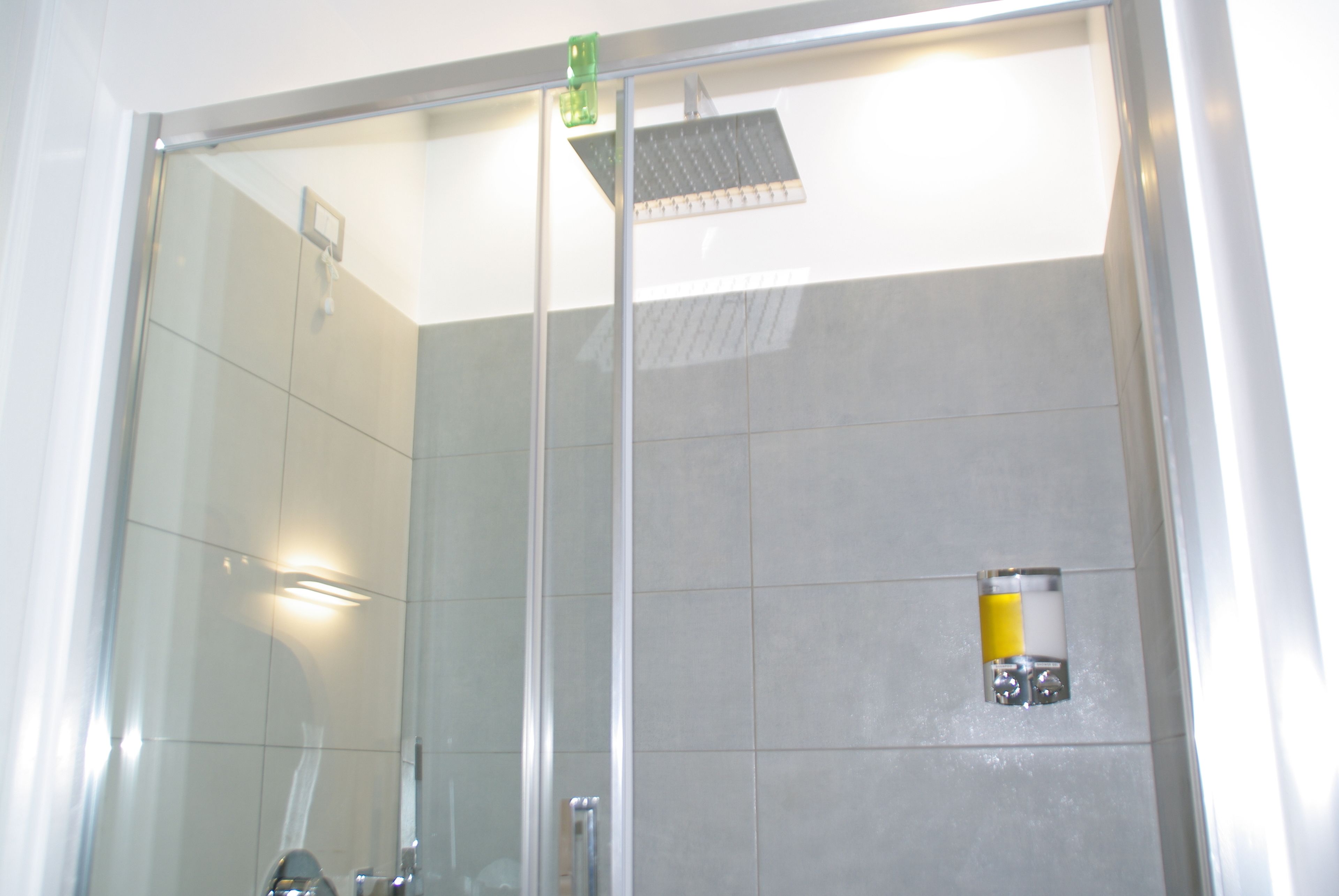 Deluxe Room, 1 Queen Bed with Sofa bed (Lerici) | Bathroom shower