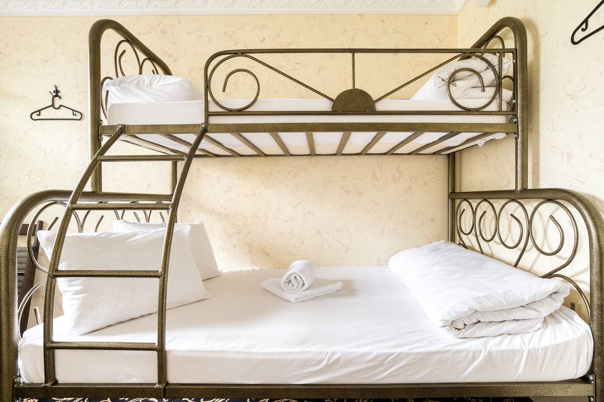 Desk, free WiFi, bed sheets