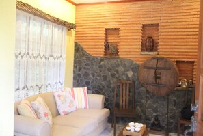 Maison, 3 chambres | Salle de séjour