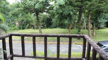 Rumah, 3 kamar tidur | Teras/patio