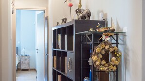 Departamento, 1 habitación | Área de sala de estar | Televisión de pantalla plana 