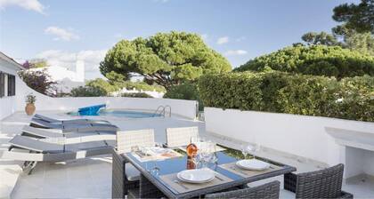 Casa Ferreira - 3 Bed Apartment, Private Pool in Exclusive Golf & Tennis Resort