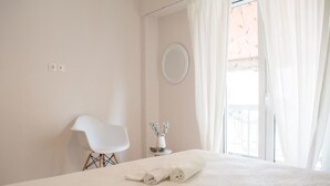 Apartment | 1 bedroom, hypo-allergenic bedding available, desk, laptop workspace - All about white 150 meters from metro (Athens)
