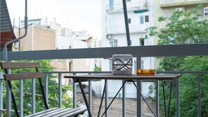 Apartment | Terrace/patio - All about white 150 meters from metro (Athens)