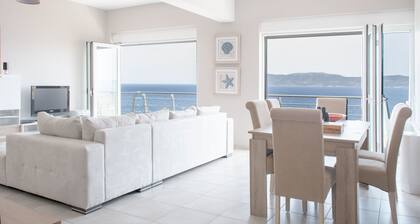 5-star sea view 4th floor apt