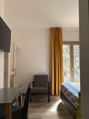 Basic-Zimmer | 1 Schlafzimmer, italienische Bettbezüge von Frette