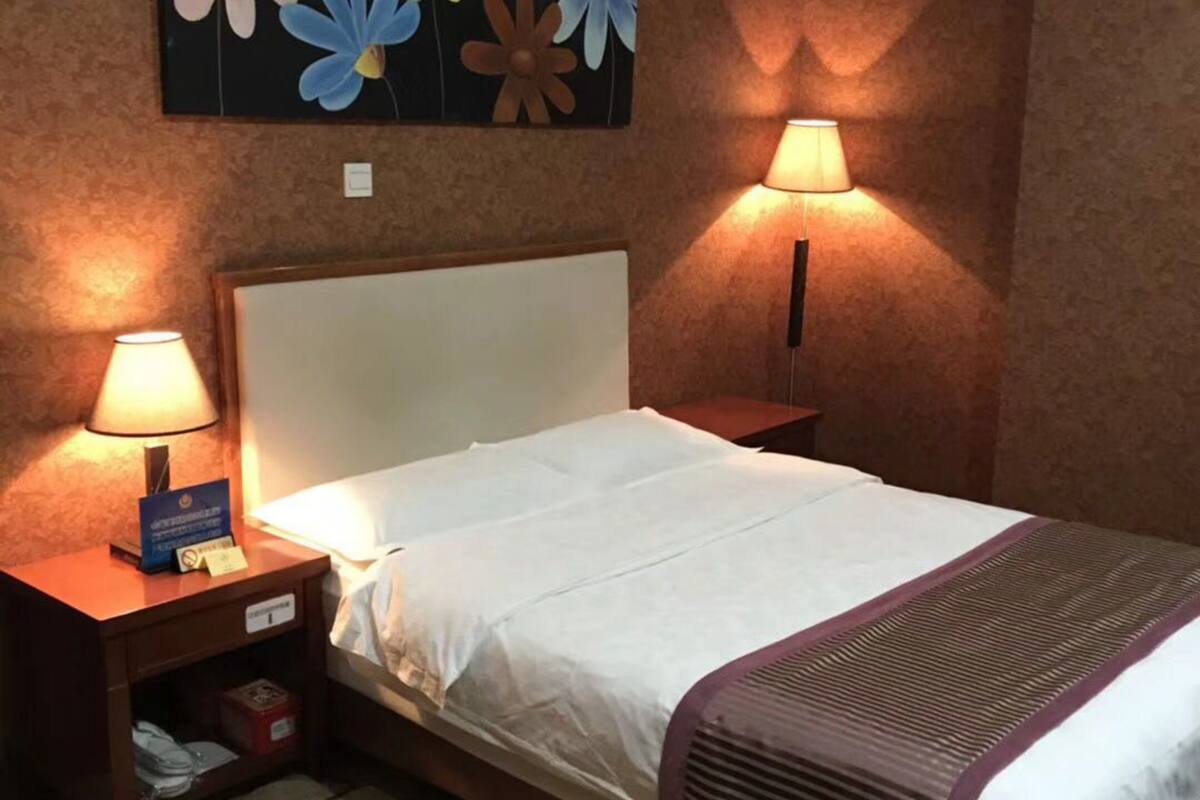 business double room | premium bedding, desk, blackout curtains, free wifi