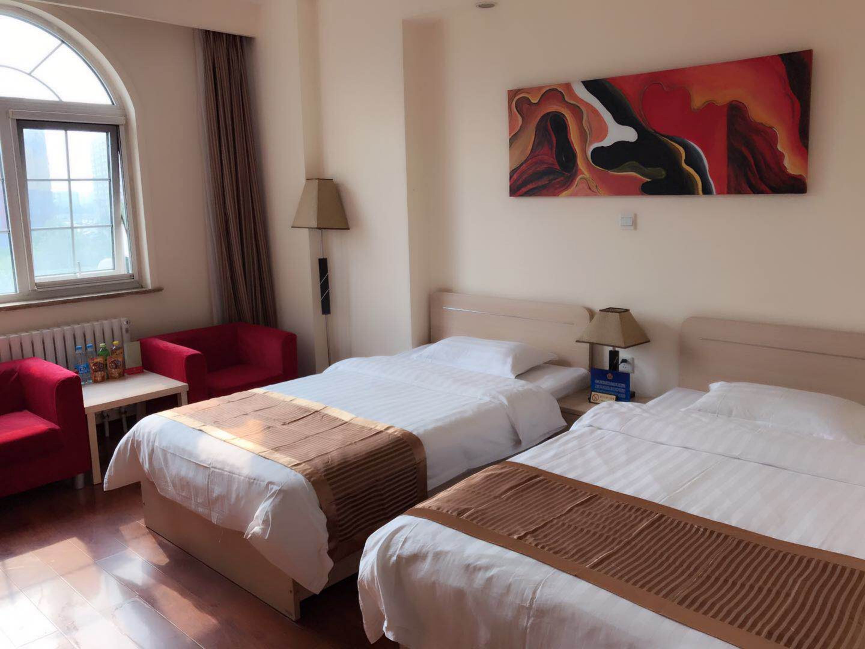 business twin room | premium bedding, desk, blackout curtains, free wifi