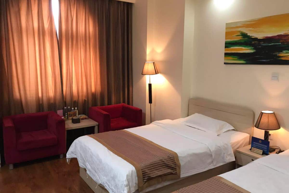 business twin room | premium bedding, desk, blackout curtains, free wifi