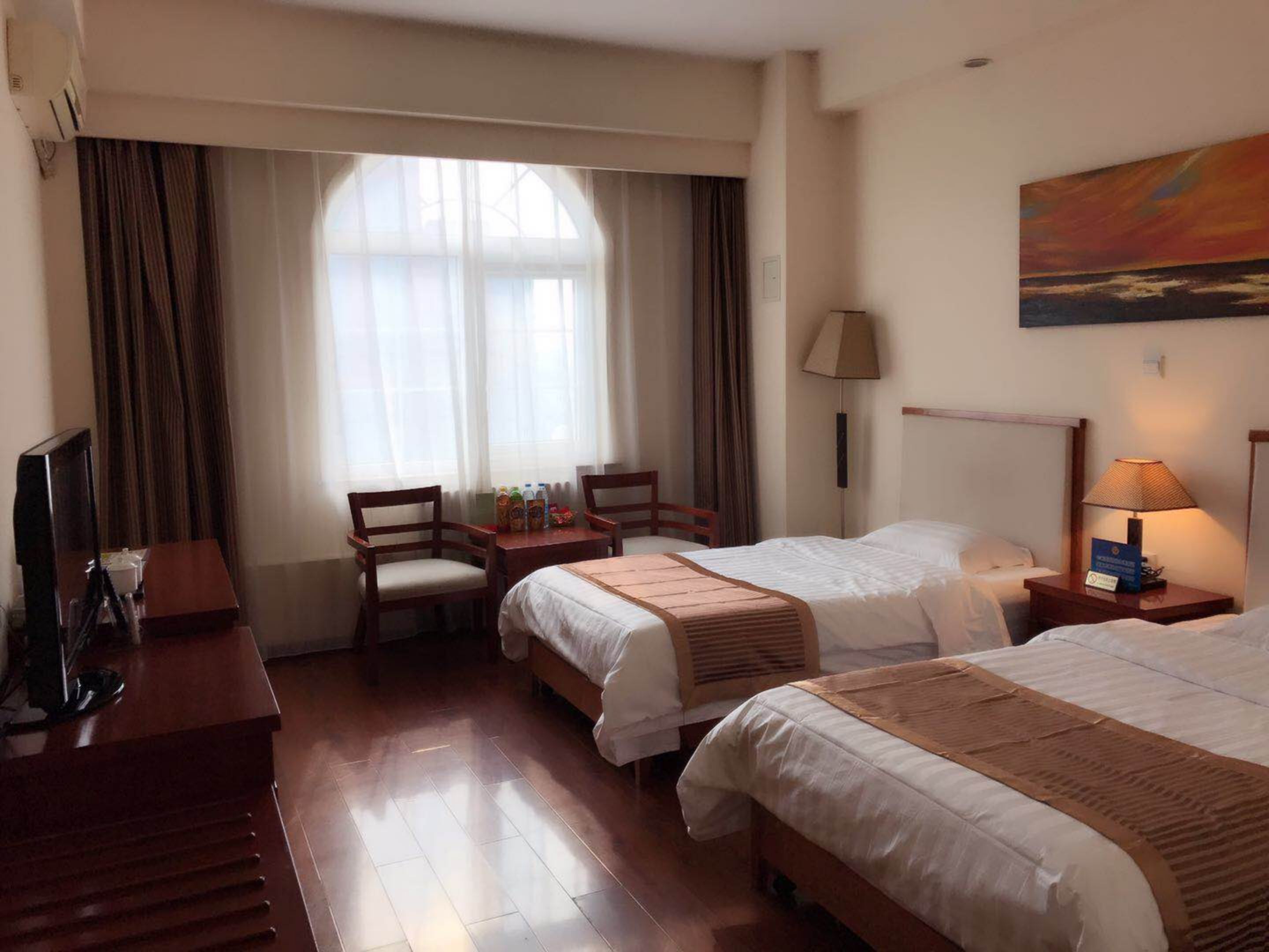 business twin room | premium bedding, desk, blackout curtains, free wifi