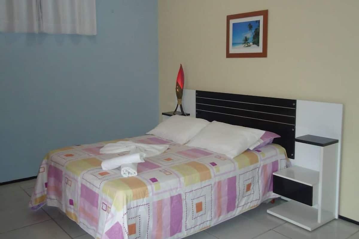 Desk, WiFi (free), bed sheets