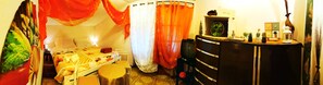 Quarto casal standard, 1 cama Queen, banheiro privativo (Home 2) | Escrivaninha, Wi-Fi de cortesia, roupa de cama