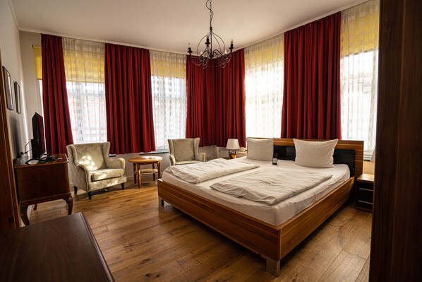 Deluxe-Apartment, eigenes Bad (Mecklenburg) | Zimmerausstattung