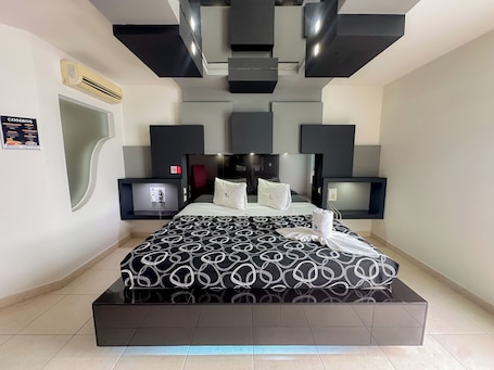 Premium Room. Auto-Hotel Mediterraneo