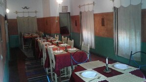 Unclassified image, 4 of 40, button - Labyrinth Kasbah Dades (Ait Youl)