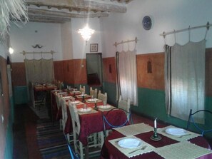 Daily buffet breakfast (EUR 4 per person) - Labyrinth Kasbah Dades (Ait Youl)