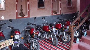 Unclassified image, 2 of 40, button - Labyrinth Kasbah Dades (Ait Youl)