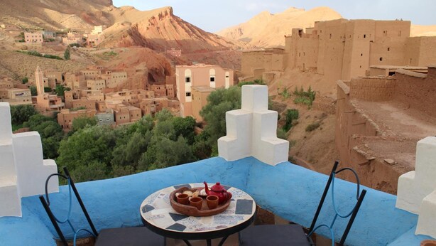 Unclassified image, 1 of 40, button - Labyrinth Kasbah Dades (Ait Youl)