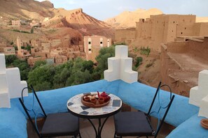 Balcony - Labyrinth Kasbah Dades (Ait Youl)