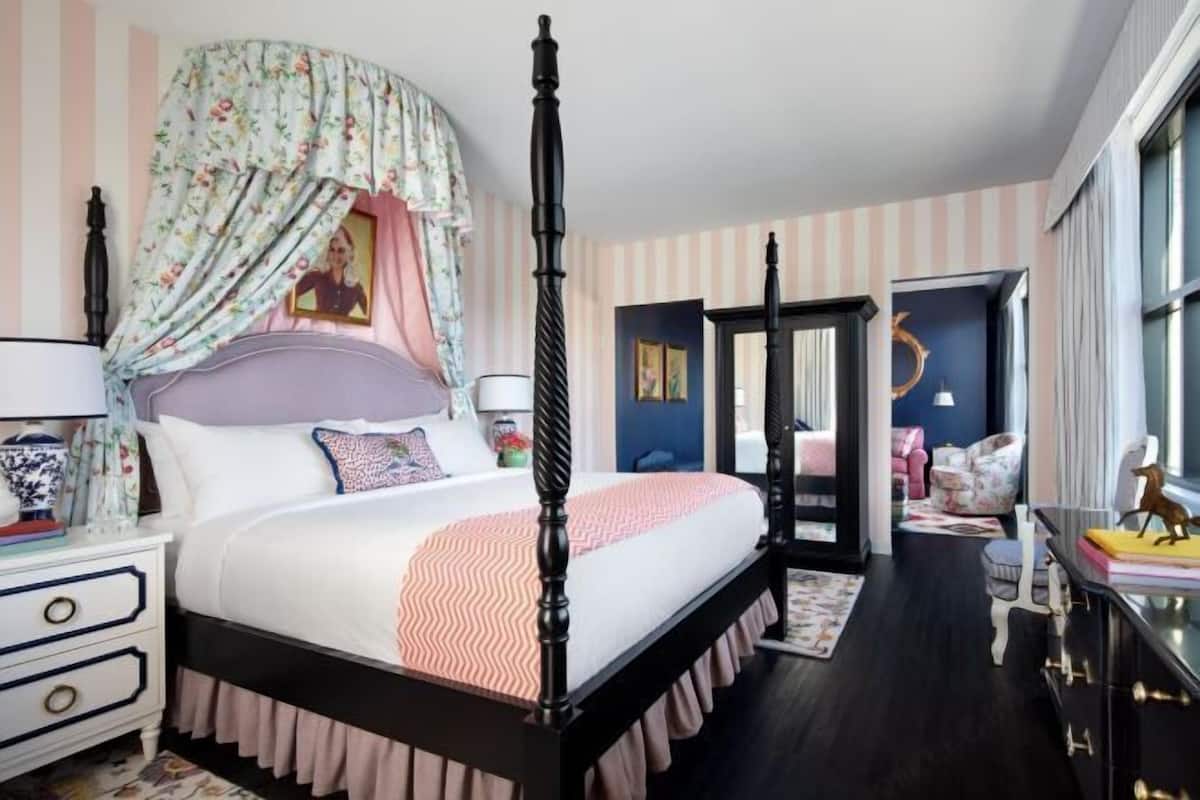 Hypo-allergenic bedding, pillowtop beds, in-room safe