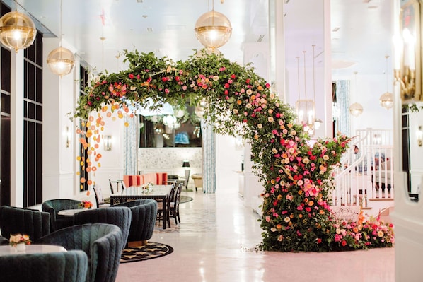 Lobby - Graduate by Hilton Nashville (Nashville)