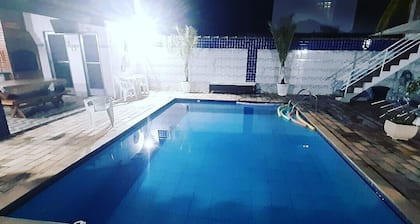 Excelente casa con piscina privada. Disfruta de las vacaciones y del invierno.