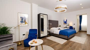 Deluxe Double Room, 1 King Bed, City View | 1 bedroom, Egyptian cotton sheets, premium bedding, down comforters