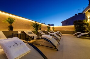 Outdoor spa tub - Villa Brandestini (Pula)