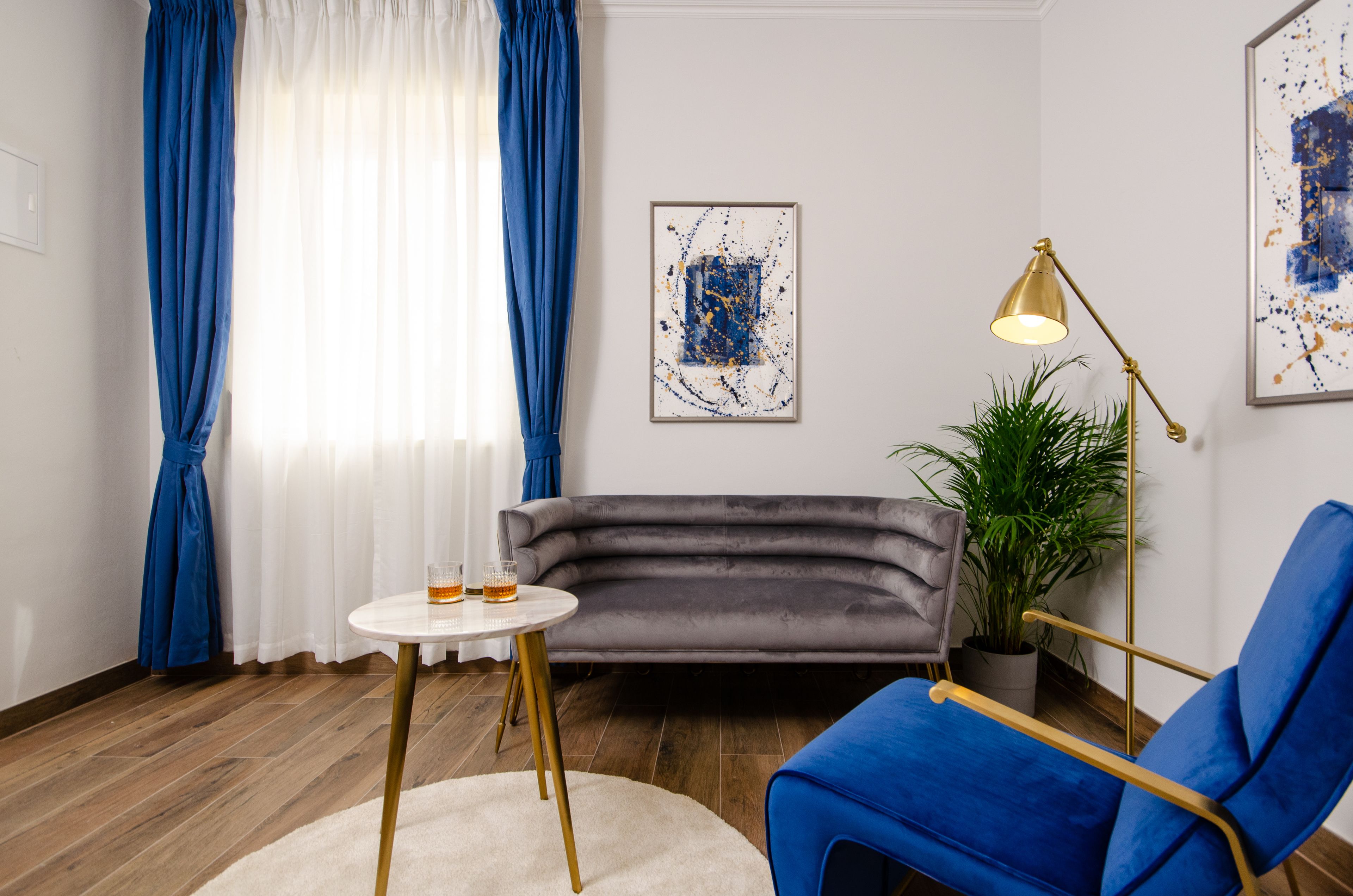 Deluxe-Doppelzimmer, 1 King-Bett, Stadtblick | 1 Schlafzimmer, Bettwäsche aus ägyptischer Baumwolle