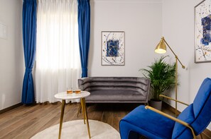 Dobbeltrom – deluxe, 1 kingsize-seng, byutsikt | 1 soverom, sengetøy i egyptisk bomull og sengetøy av topp kvalitet