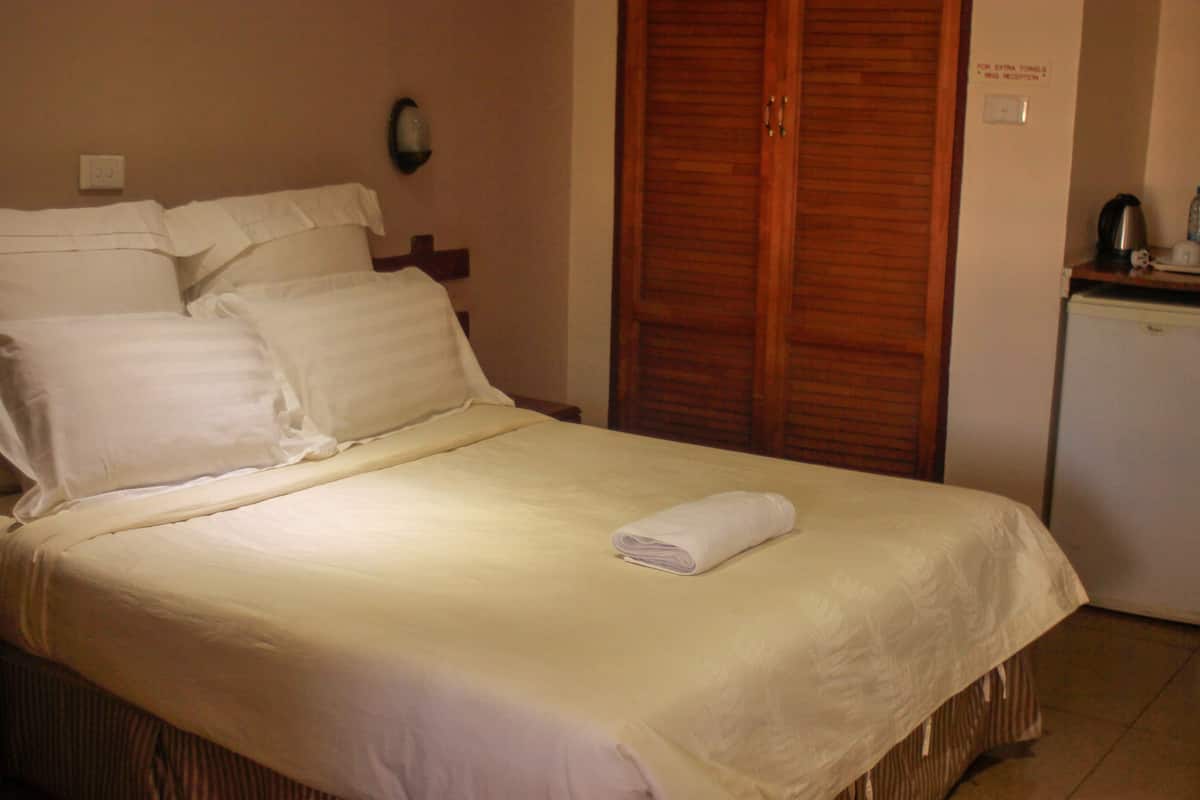 Standard Room | 1 bilik tidur, meja, Wi-fi percuma, cadar katil