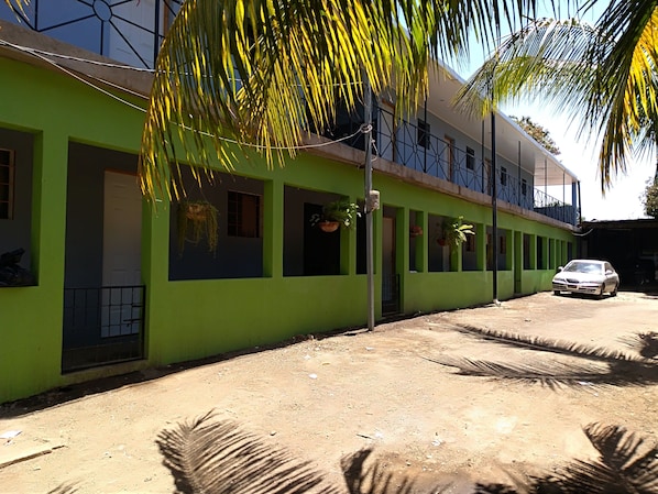 Fachada da propriedade