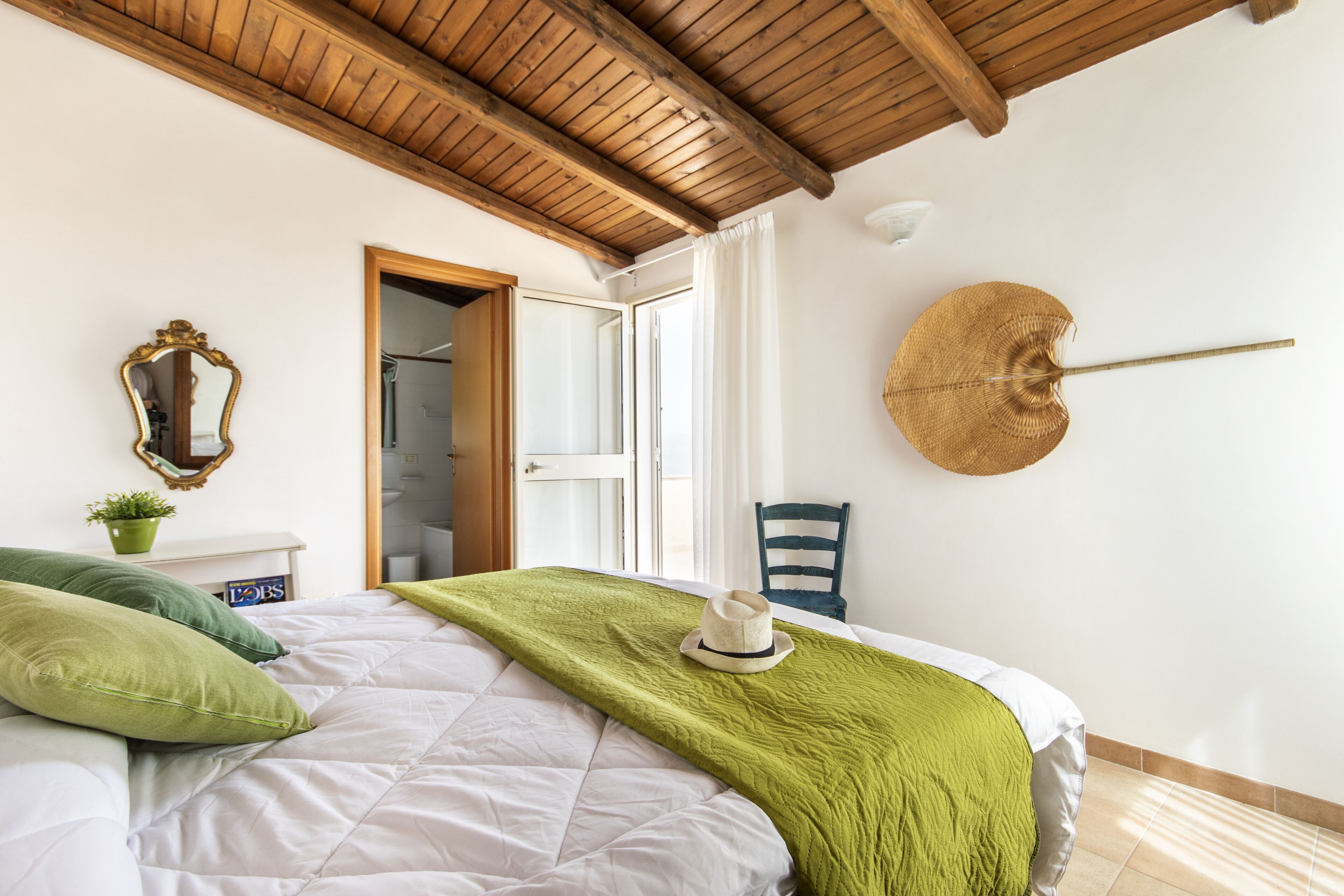 5 camere, ferro/asse da stiro, Wi-Fi gratuito, lenzuola