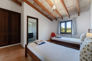 3 chambres, fer et planche Ă repasser, lit parapluie, Wi-Fi gratuit
