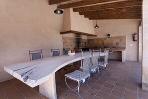 屋外ダイニングエリア