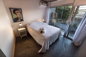 公寓, 1 张大床, 私人浴室 | 熨斗/熨衣板、免费 WiFi、床单