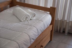 Apartment, 2 Schlafzimmer, eigenes Bad | Bügeleisen/Bügelbrett, kostenloses WLAN, Bettwäsche