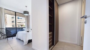 Apartment, 2 Bedrooms, Private Bathroom | Iron/ironing board, WiFi (free), bed sheets - Jorge L. Borges & Charcas II (Buenos Aires)