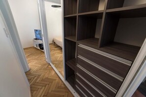 Apartment, 1 Queen Bed, Private Bathroom | Iron/ironing board, free WiFi, bed sheets - Sanchez de Bustamante & French (Buenos Aires)