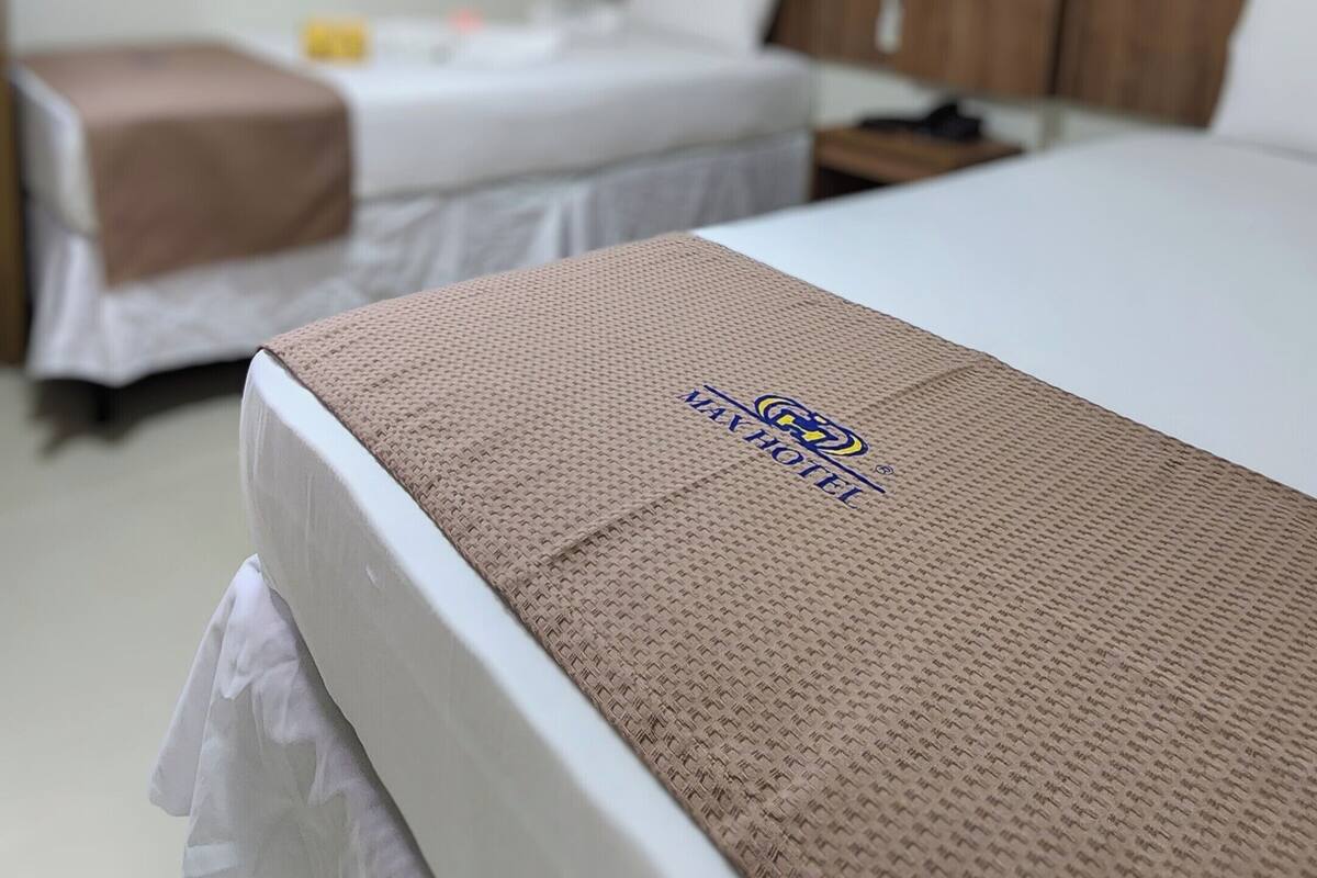 Superior Twin Room, 2 Twin Beds | Minibar, individually furnished, desk, laptop workspace